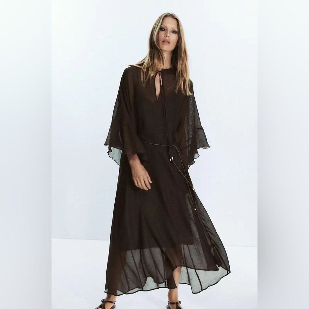 ZARA Women’s Collection, Flowy Caftan Maxi Dress w Slip.
S/M NWT